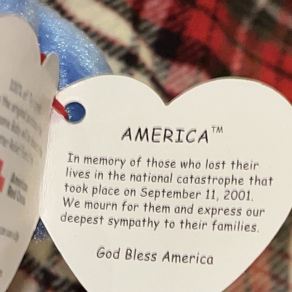 Ty Beanie Baby 2001 "America" Blue Rare Retired Errors Red Cross in memory 9/11 - Picture 10 of 10